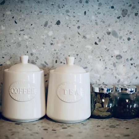 Garden Apartment *